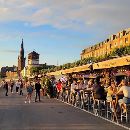 Apartment In Modern Center Of *