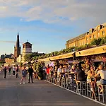 Апартаменты In Modern Center Of *