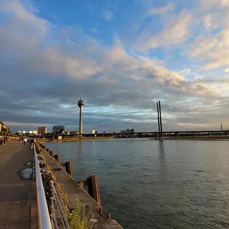Appartement In Modern Center Of Düsseldorf